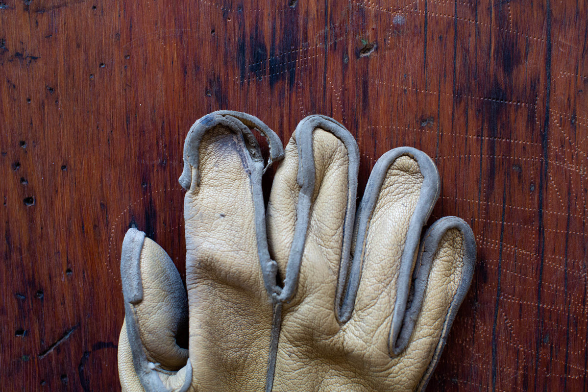 Repairs Vermont Glove